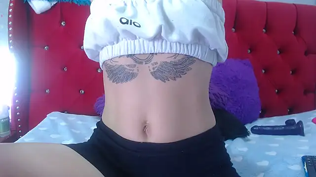 Snapshot of Ariasmithog chatting on 12-04-25, 02:37 Ariasmithog online show from 12-04-25, 02:37