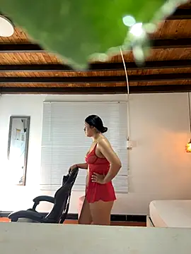 Hadley  online show from 12-05-25, 02:42