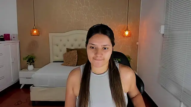 Snapshot of Hadley_ chatting on 06-17-26, 03:09 Hadley online show from 06-17-26, 03:09