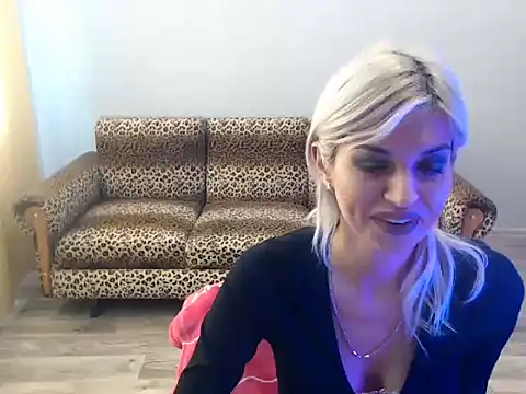 SexyBeatriice online show from 09-30-25, 06:29