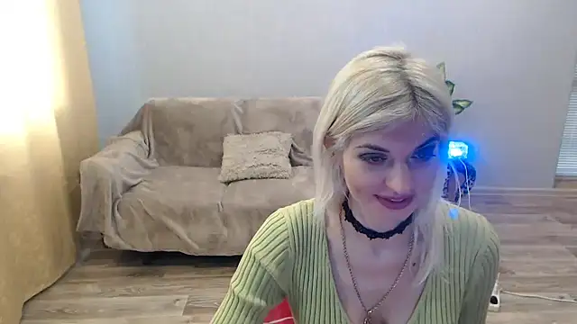 SexyBeatriice online show from 03-19-26, 07:12