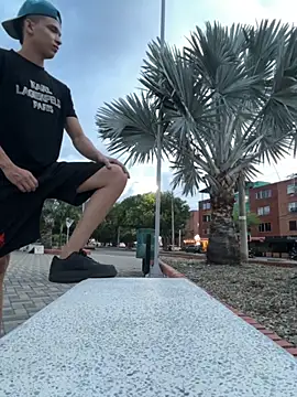 arevalo1124 online show from 11-20-25, 10:31