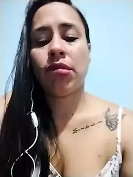 Snapshot of kamila_lovee chatting on 02-05-25, 03:13 kamila lovee online show from 02-05-25, 03:13
