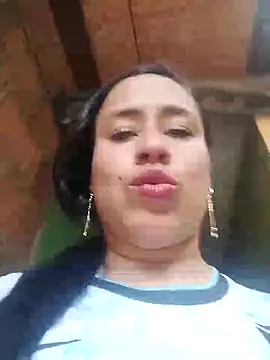 Snapshot of kamila_lovee chatting on 02-16-25, 06:43 kamila lovee online show from 02-16-25, 06:43