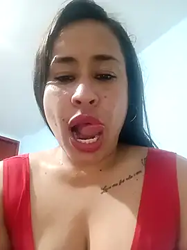 Snapshot of kamila_lovee chatting on 03-05-25, 01:21 kamila lovee online show from 03-05-25, 01:21