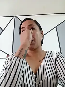 Snapshot of kamila_lovee chatting on 03-05-25, 03:40 kamila lovee online show from 03-05-25, 03:40