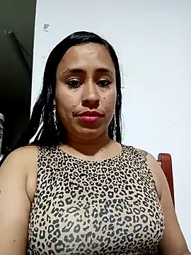 Snapshot of kamila_lovee chatting on 03-06-25, 10:47 kamila lovee online show from 03-06-25, 10:47