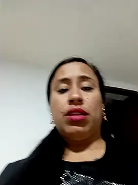 Snapshot of kamila_lovee chatting on 03-14-25, 11:11 kamila lovee online show from 03-14-25, 11:11