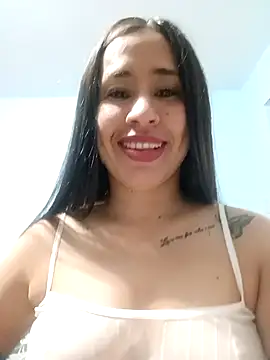 Snapshot of kamila_lovee chatting on 03-15-25, 05:37 kamila lovee online show from 03-15-25, 05:37