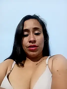 Snapshot of kamila_lovee chatting on 03-20-25, 02:08 kamila lovee online show from 03-20-25, 02:08