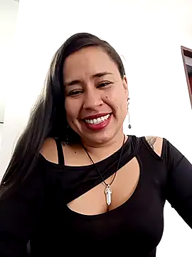 Snapshot of kamila_lovee chatting on 10-01-25, 06:58 kamila lovee online show from 10-01-25, 06:58
