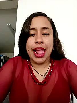 Snapshot of kamila_lovee chatting on 10-15-25, 07:25 kamila lovee online show from 10-15-25, 07:25