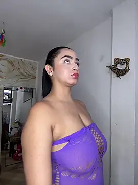 kendall morry online show from 10-07-25, 04:31