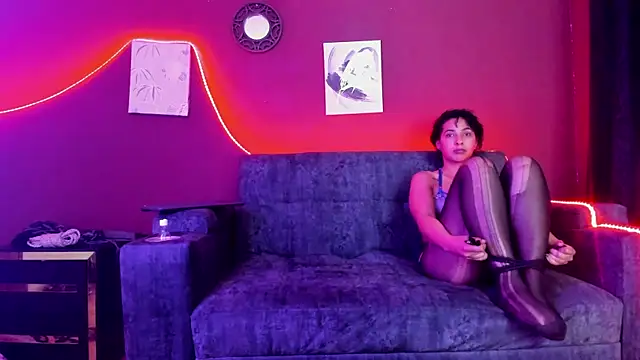 Snapshot of SOPHI_WOLFF chatting on 03-06-25, 01:27 SOPHI WOLFF online show from 03-06-25, 01:27