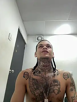 Snapshot of hot_man05 chatting on 07-22-26, 03:20 hot man05 online show from 07-22-26, 03:20