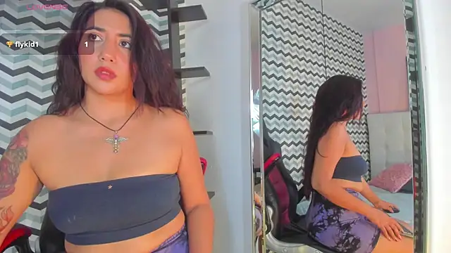 Snapshot of CALANTHELOVE1 chatting on 03-04-25, 02:49 CALANTHELOVE1 online show from 03-04-25, 02:49