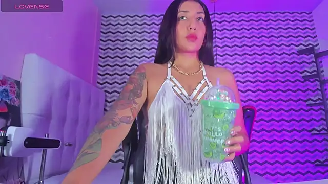 Snapshot of CALANTHELOVE1 chatting on 03-14-25, 03:15 CALANTHELOVE1 online show from 03-14-25, 03:15