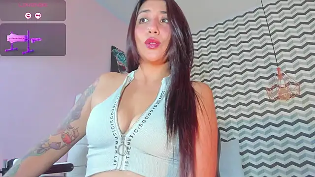 Snapshot of CALANTHELOVE1 chatting on 03-22-25, 11:31 CALANTHELOVE1 online show from 03-22-25, 11:31