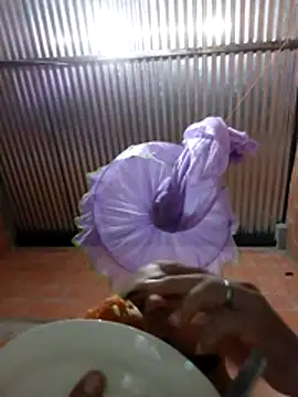 Jean18060 online show from 11-28-25, 12:13