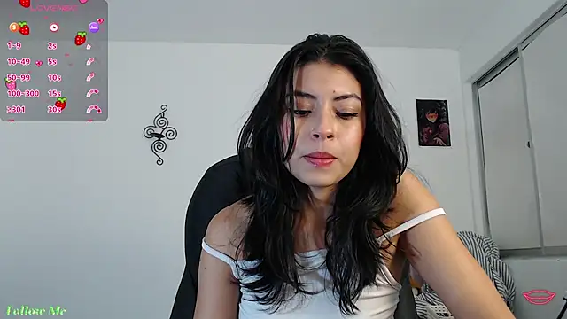 ellajonz online show from 06-07-26, 02:37
