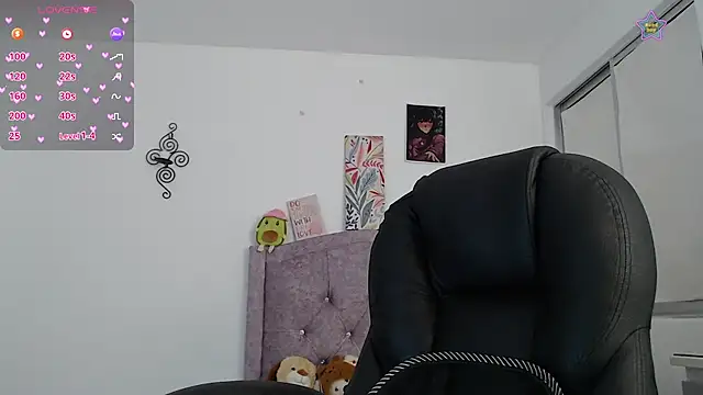 ellajonz online show from 07-12-26, 12:01
