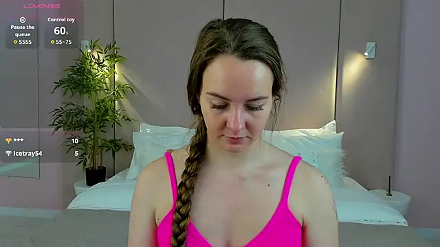 Snapshot of JaniceCollins chatting on 01-19-26, 02:37 JaniceCollins online show from 01-19-26, 02:37