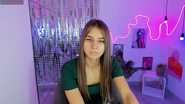 CharmBianca online show from 02-15-25, 01:38