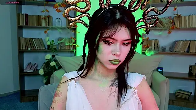 Hotary Yuko online show from 10-27-25, 04:05