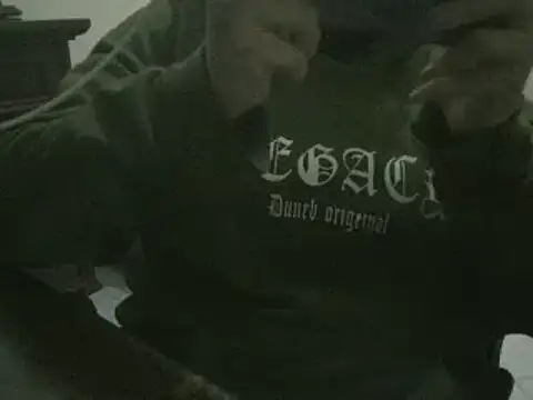 Hot-Hanouna online show from 01-30-25, 07:04