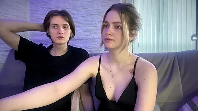 Snapshot of amandatalk chatting on 11-09-25, 06:44 amandatalk online show from 11-09-25, 06:44