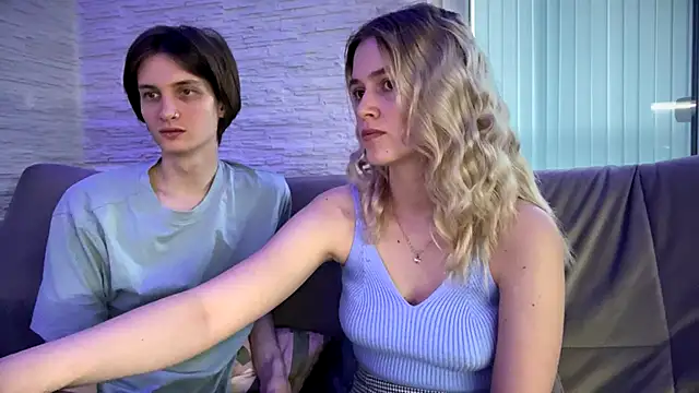 Snapshot of amandatalk chatting on 11-10-25, 06:56 amandatalk online show from 11-10-25, 06:56