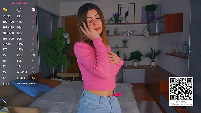 ErlinaBuoy online show from 11-24-25, 06:35