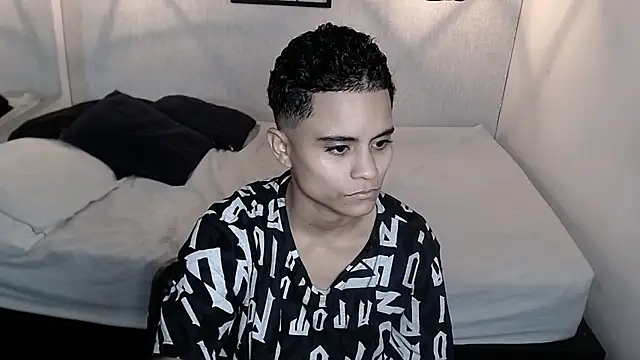 Liiamthompson online show from 03-07-25, 11:51