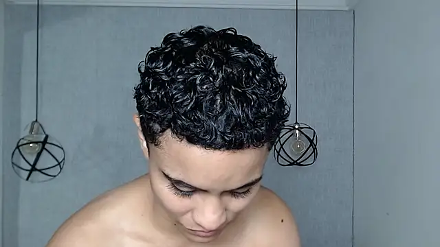 Liiamthompson online show from 03-16-25, 06:55