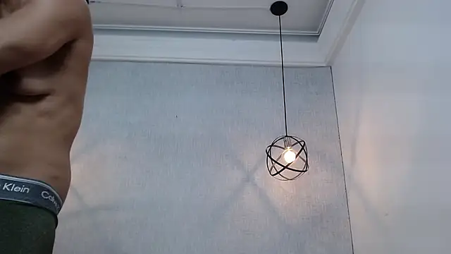 Liiamthompson online show from 03-17-25, 08:30