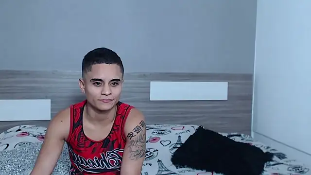 Liiamthompson online show from 10-09-25, 11:25