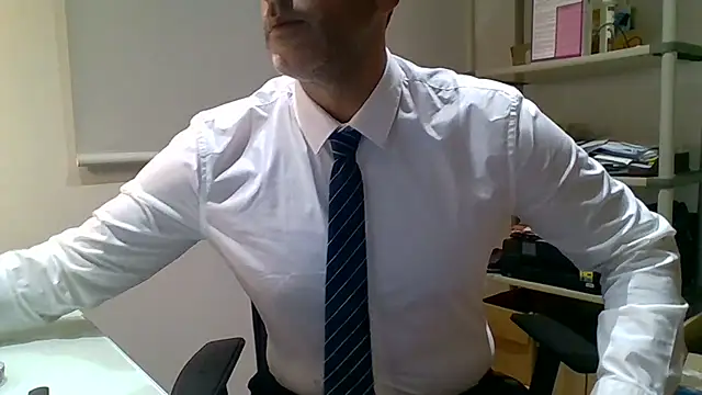 66MA69 online show from 04-15-26, 04:30