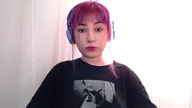 Snapshot of purplewitch chatting on 02-12-26, 04:07 purplewitch online show from 02-12-26, 04:07