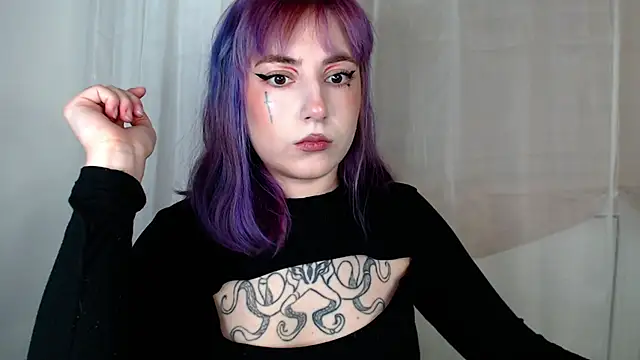 Snapshot of purplewitch chatting on 02-12-26, 08:37 purplewitch online show from 02-12-26, 08:37