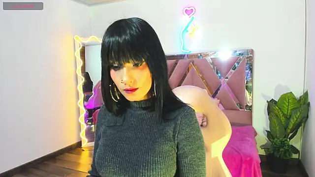 Snapshot of palmerfox_tay chatting on 02-17-25, 07:10 palmerfox tay online show from 02-17-25, 07:10