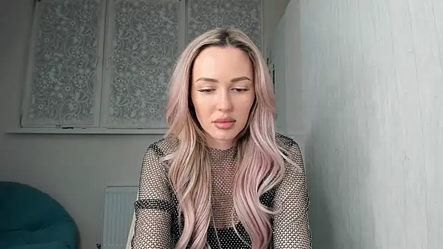 juciepussy  online show from 03-11-25, 09:48