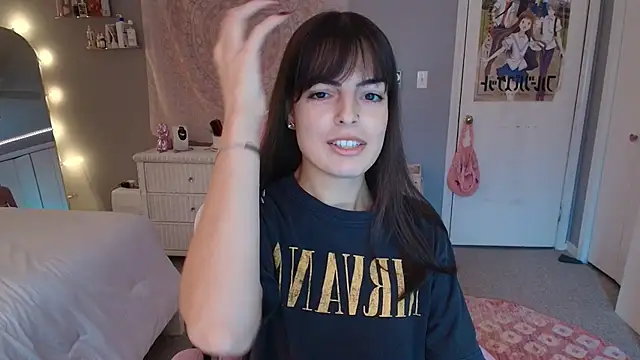 Snapshot of princesselysia chatting on 10-08-25, 04:15 princesselysia online show from 10-08-25, 04:15