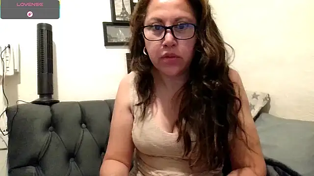 MirandaLatinaLovely online show from 03-08-26, 05:39