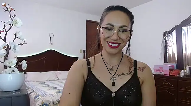 Snapshot of AloLovely_ chatting on 03-14-25, 06:50 AloLovely online show from 03-14-25, 06:50