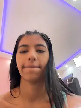 eva roseee online show from 06-18-26, 04:00