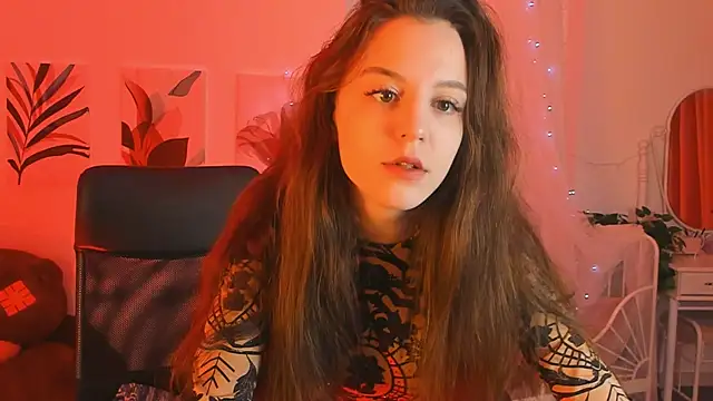 Snapshot of MilaStoyne chatting on 02-21-25, 06:07 MilaStoyne online show from 02-21-25, 06:07