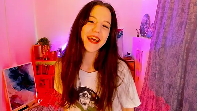 Snapshot of MilaStoyne chatting on 03-11-25, 05:27 MilaStoyne online show from 03-11-25, 05:27