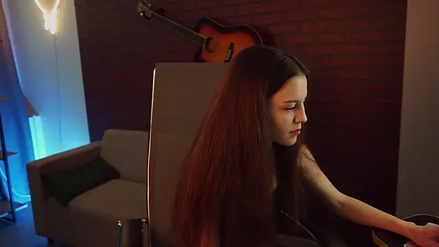 Snapshot of MilaStoyne chatting on 03-18-25, 05:31 MilaStoyne online show from 03-18-25, 05:31