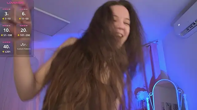 Snapshot of MilaStoyne chatting on 12-05-25, 06:22 MilaStoyne online show from 12-05-25, 06:22