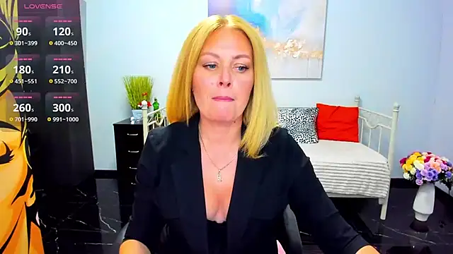 Mira Whites online show from 05-19-26, 11:49